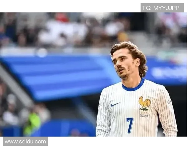 格列兹曼受伤缺席数周，巴萨紧急求购新前锋备战