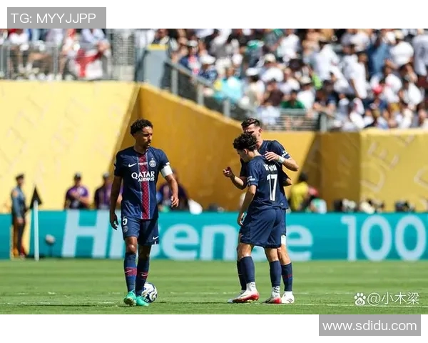 西甲转会市场再掀波澜：皇马锁定巴黎圣日耳曼前锋迪马利亚，转会费高达8000万！