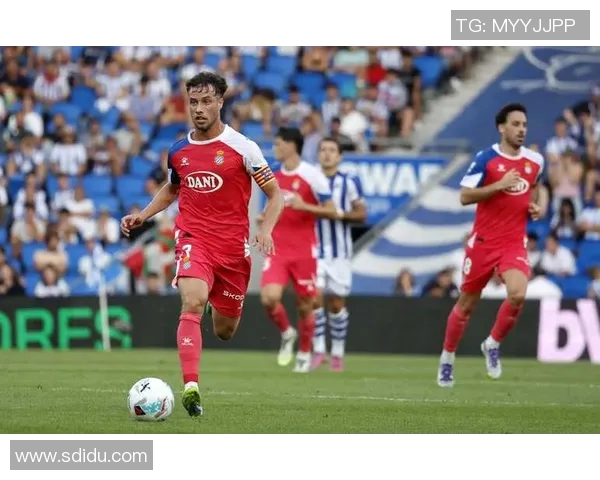 皇家社会教练团队宣布集体辞职，球队目前陷入内讧风波