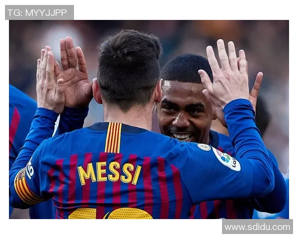 巴萨签下前锋马尔科姆,梅西盛赞其为顶级球员 巴萨签下前锋马尔科姆,梅西盛赞其为顶级球员