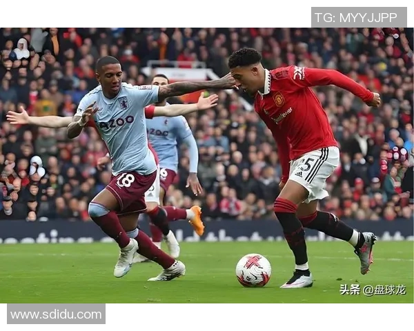 曼联主帅遭批评,球队未能取得英超胜利,欧冠出线堪忧 曼联主帅遭批评,球队未能取得英超胜利,欧冠出线堪忧